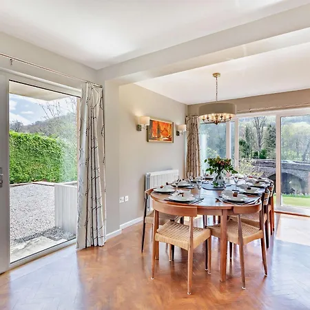 5 Bed In Penrith 78167 Holiday home